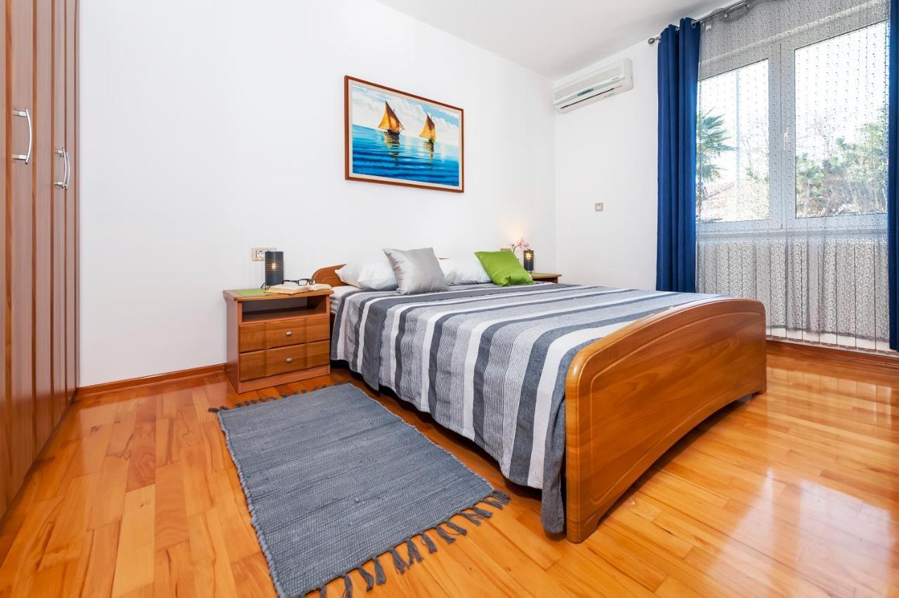 רוביני Apartment & Rooms Graciela מראה חיצוני תמונה