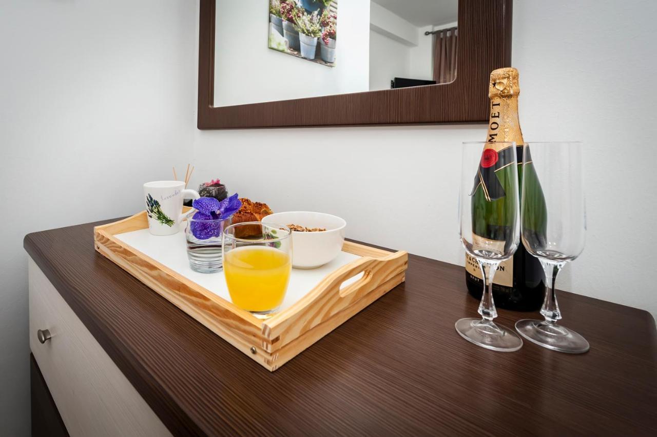 רוביני Apartment & Rooms Graciela מראה חיצוני תמונה
