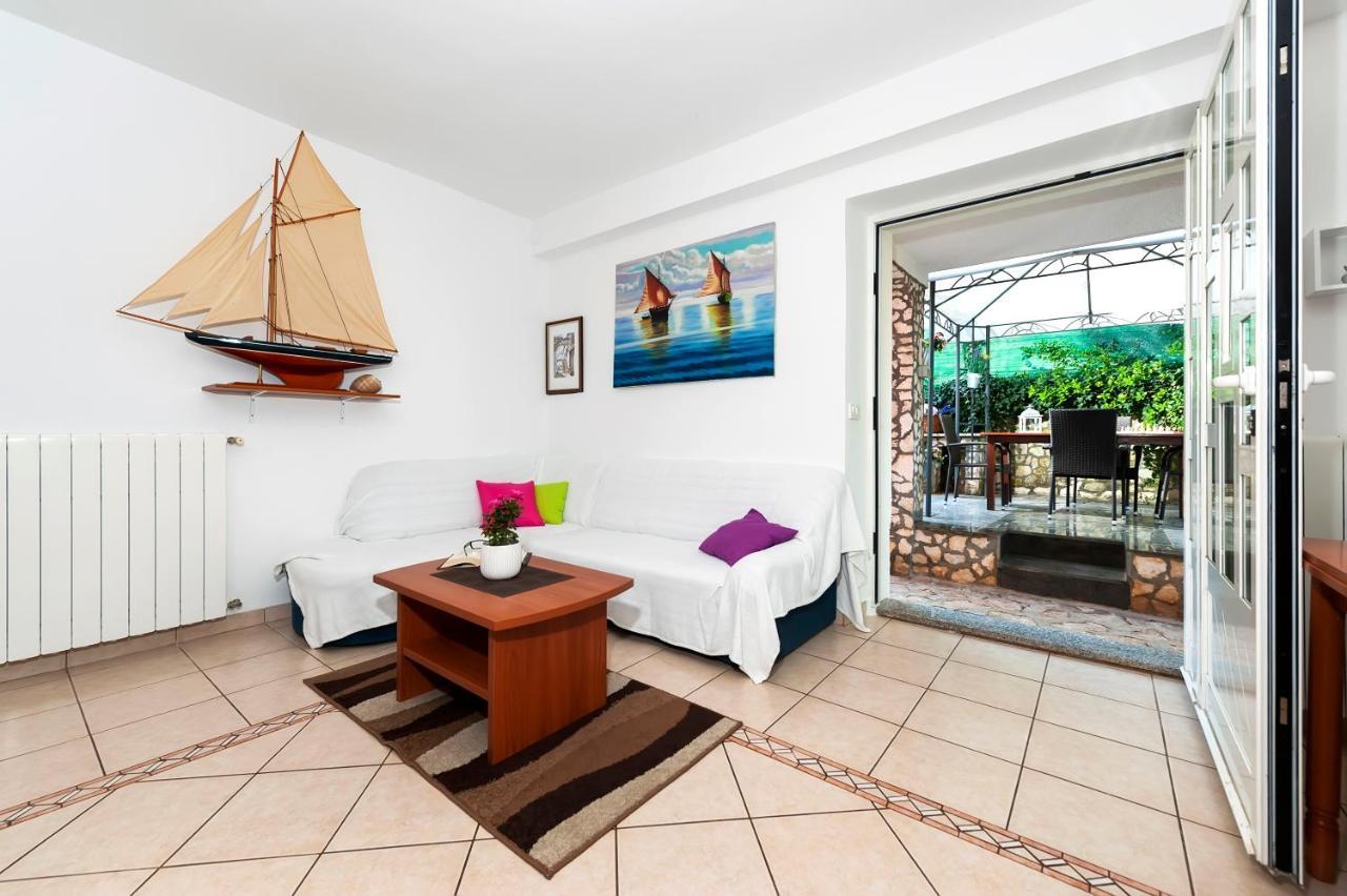 רוביני Apartment & Rooms Graciela מראה חיצוני תמונה