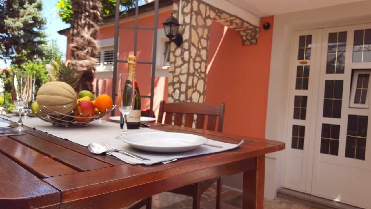 רוביני Apartment & Rooms Graciela מראה חיצוני תמונה